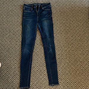 Hi-rise skinning jegging dark wash